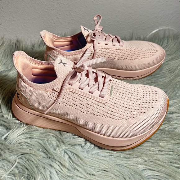 FLUX ADAPT RUNNER BLUSH RN Women's Pink Sneaker Sz Women’s 5.5 - Men 4 - Picture 9 of 12